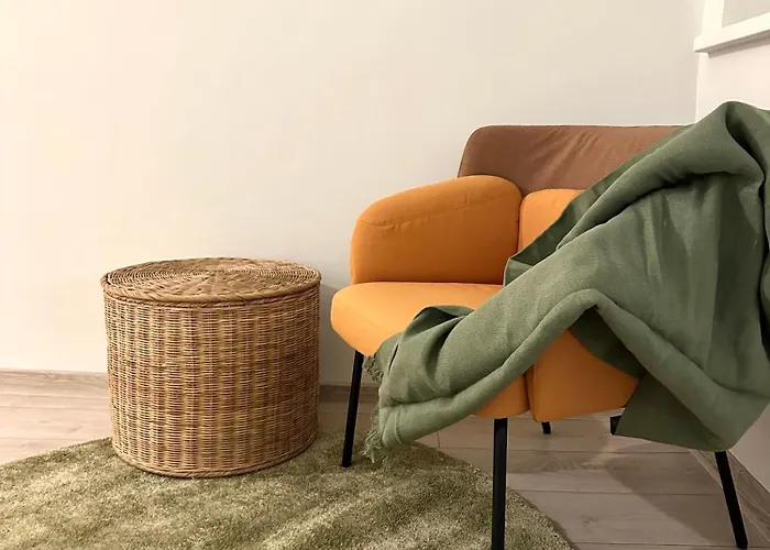 Homey Apartment Central